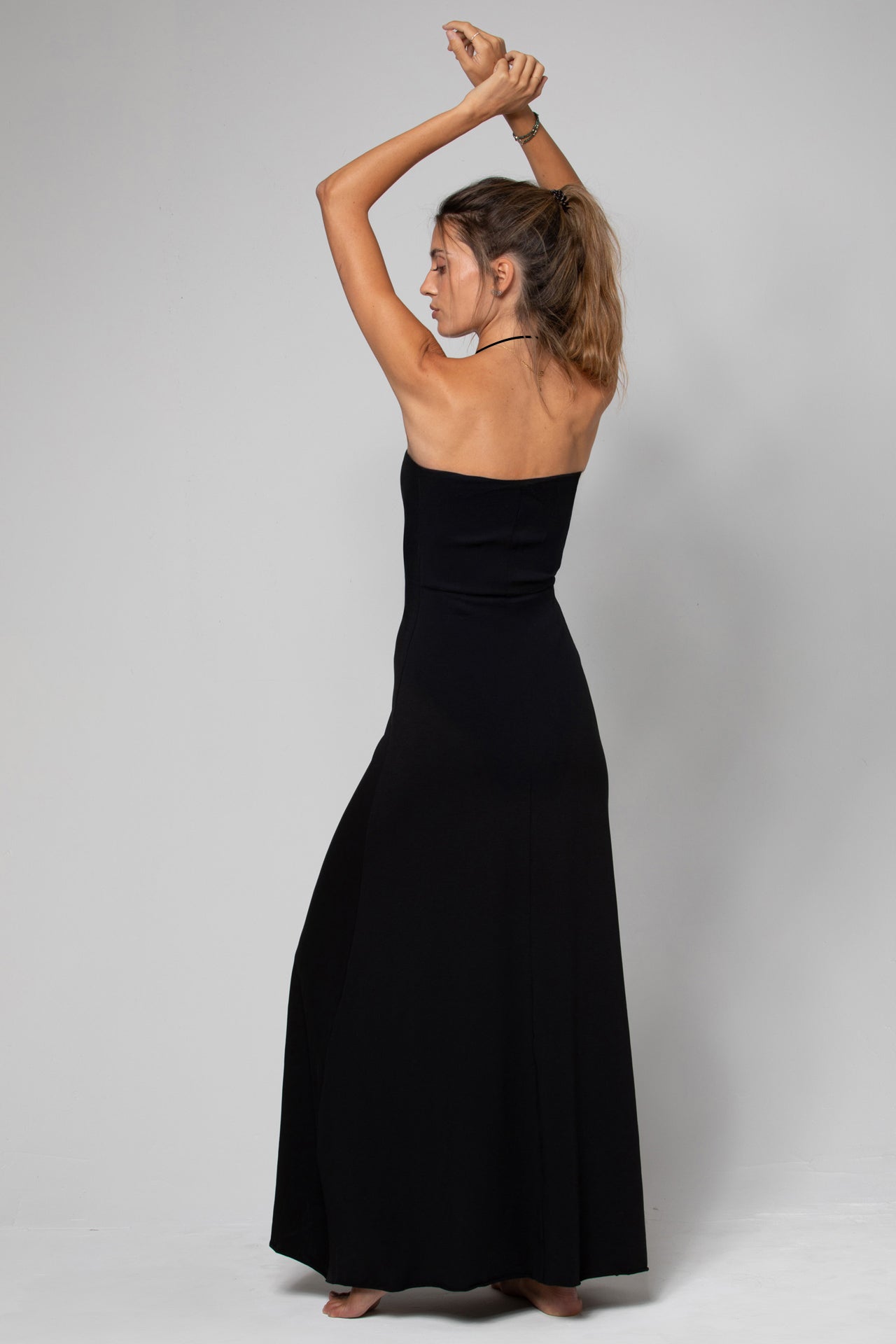 ROBE LONGUE BUSTIER AVEC DÉTAILS STRASS LAORA NOIRE