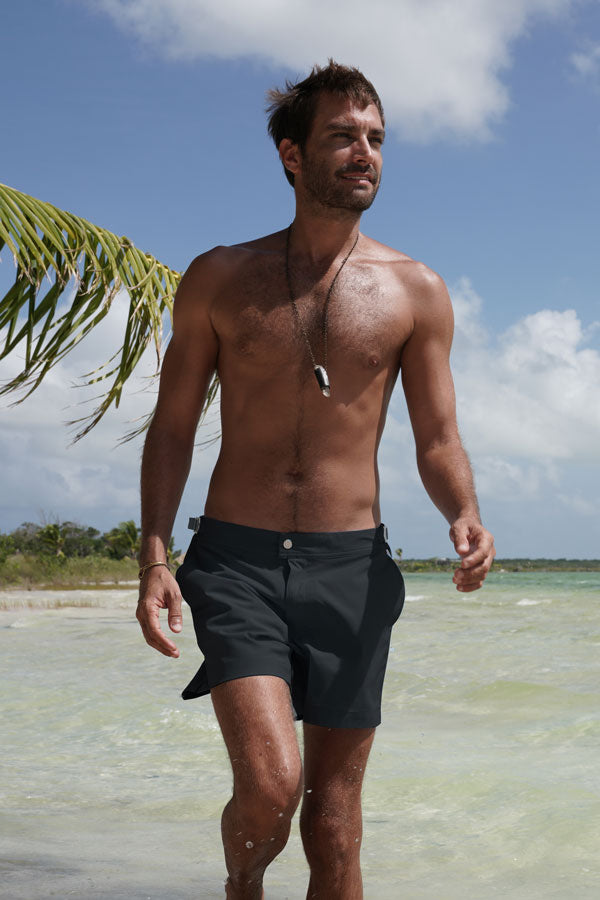 JOHN BLACK BEIGE SHORTS MIT SCHNALLE