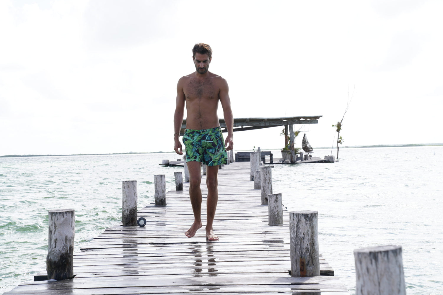 JOHN VEG MARINEBLAU BUCKLE SHORTS