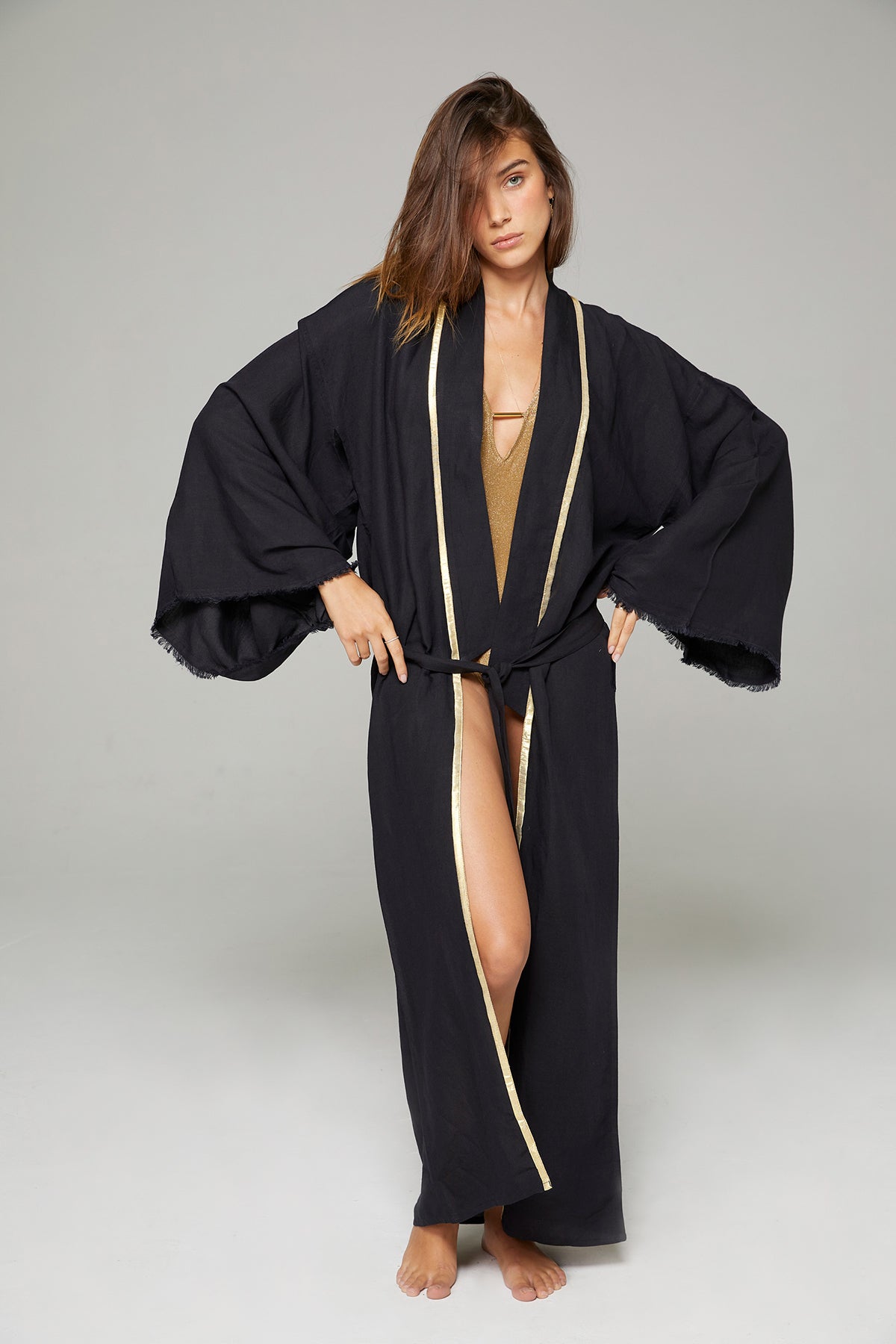 KIMONO LONG BRODERIE POULPE NOIR